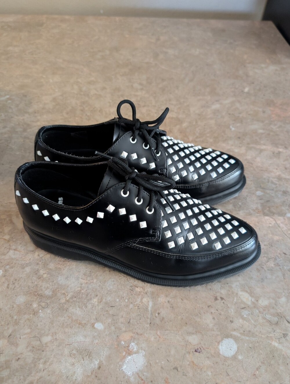 Dr. Martens Willis Stud Creeper Black Leather Pointed Shoes Women Size 8 No Box